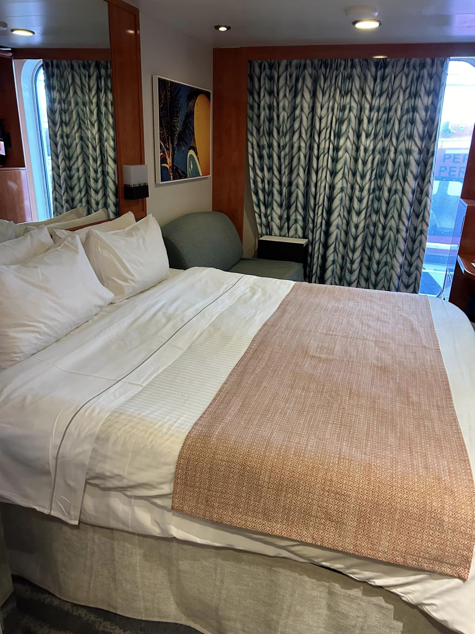 7114 Cabin Photo – Pride of America Cruise Ship – Cabin or Suite- Updated: 2024