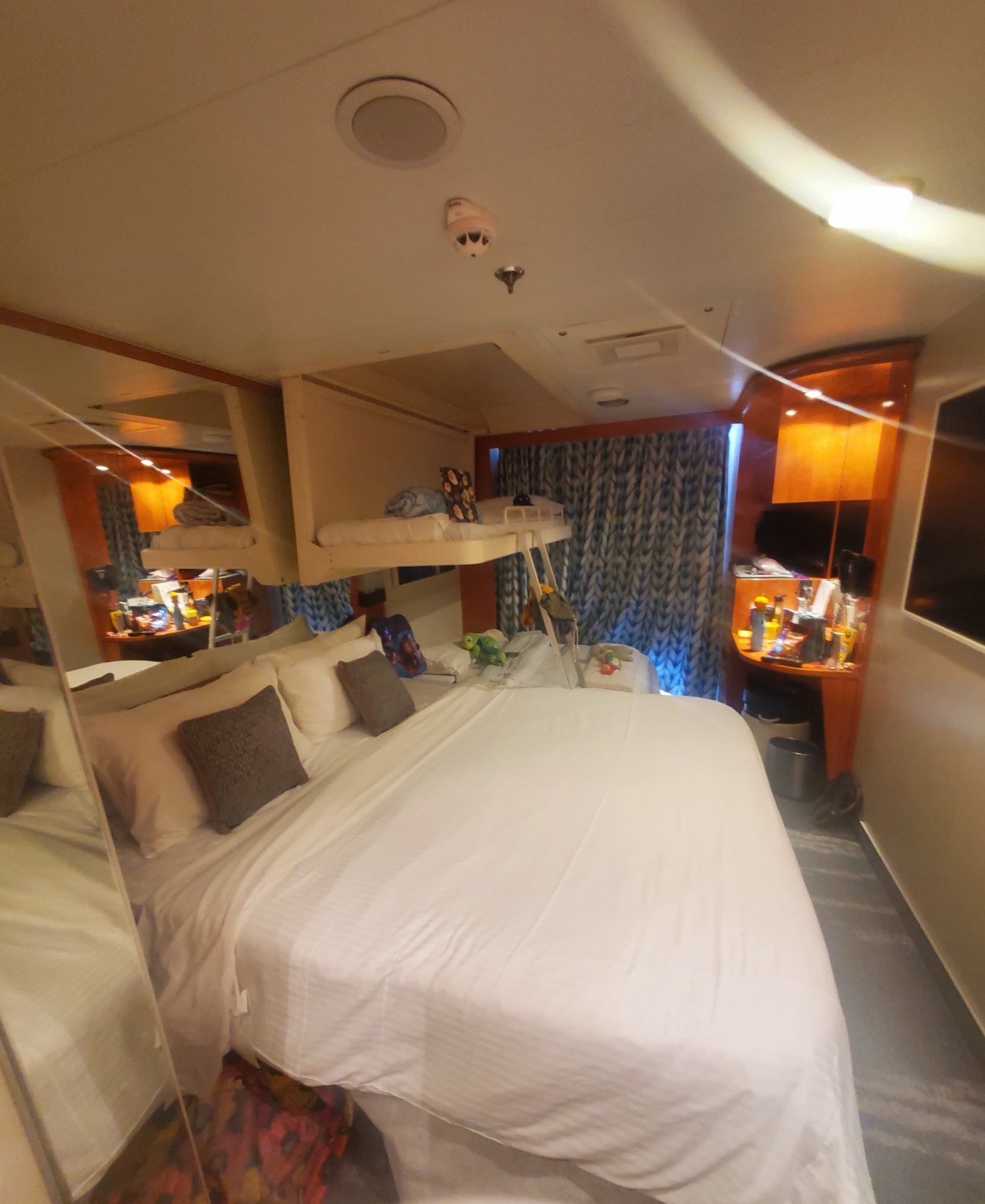 9662 Cabin Photo – Pride of America Cruise Ship – Cabin or Suite- Updated: 2024